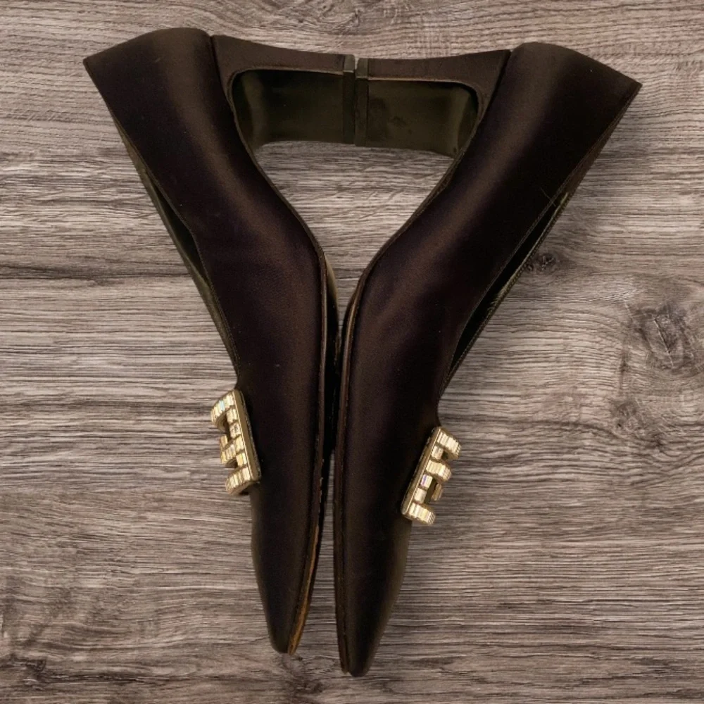 FENDI Black Satin Pumps with Rhinestone Buckle Size IT 36.5/US 6.5 - Picture 3 of 8